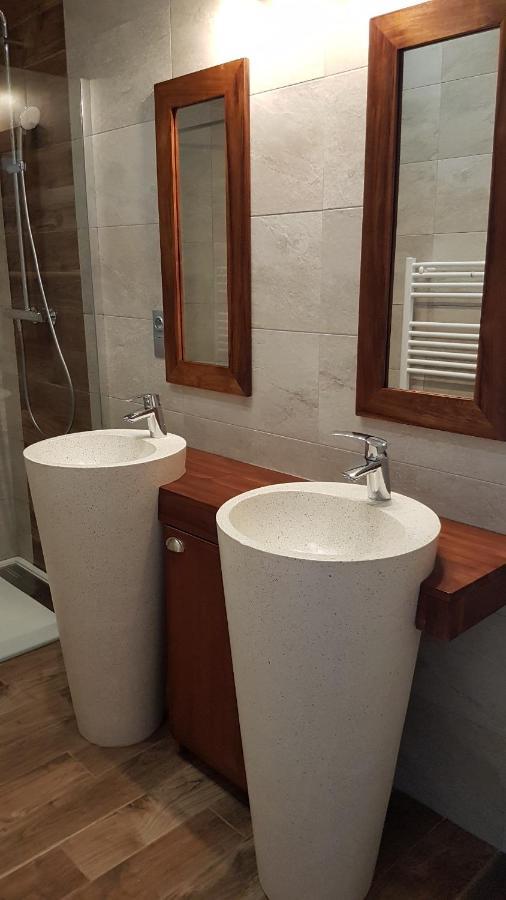 Les Cuves - Saintes Bed & Breakfast Chaniers Exterior photo