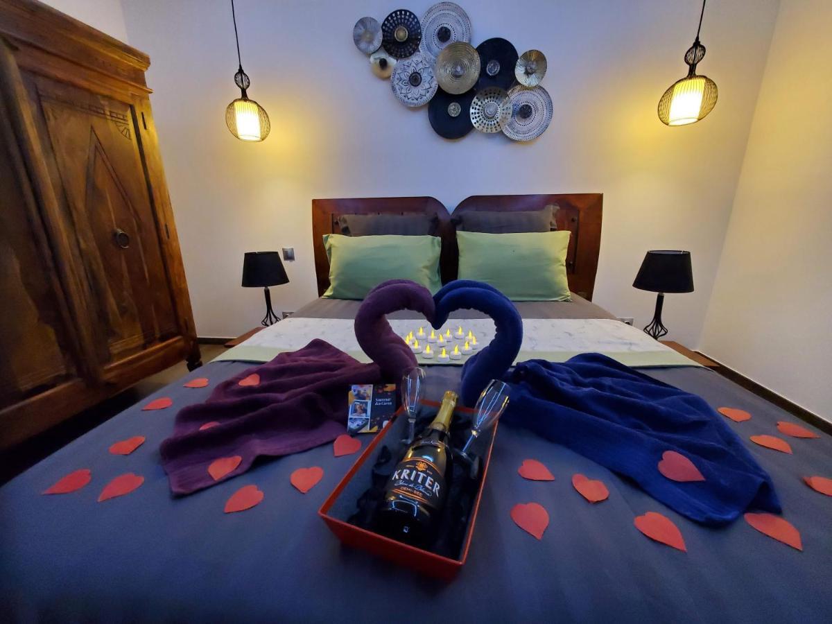Les Cuves - Saintes Bed & Breakfast Chaniers Exterior photo