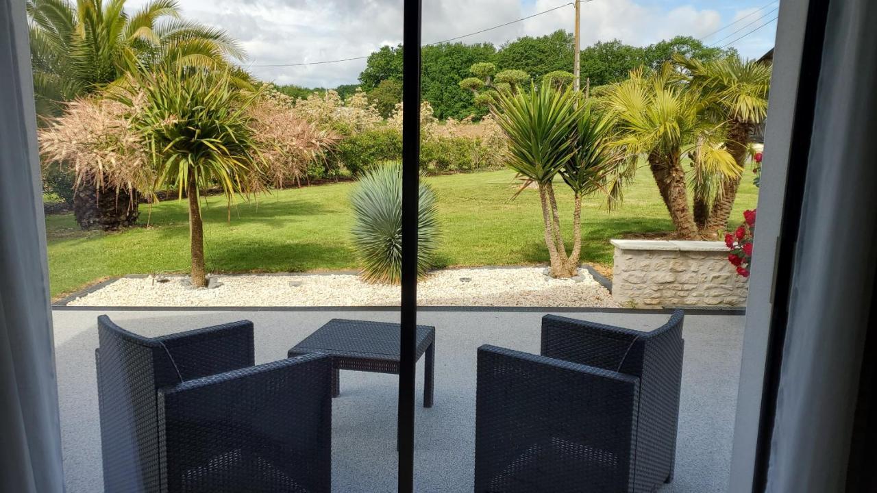 Les Cuves - Saintes Bed & Breakfast Chaniers Exterior photo